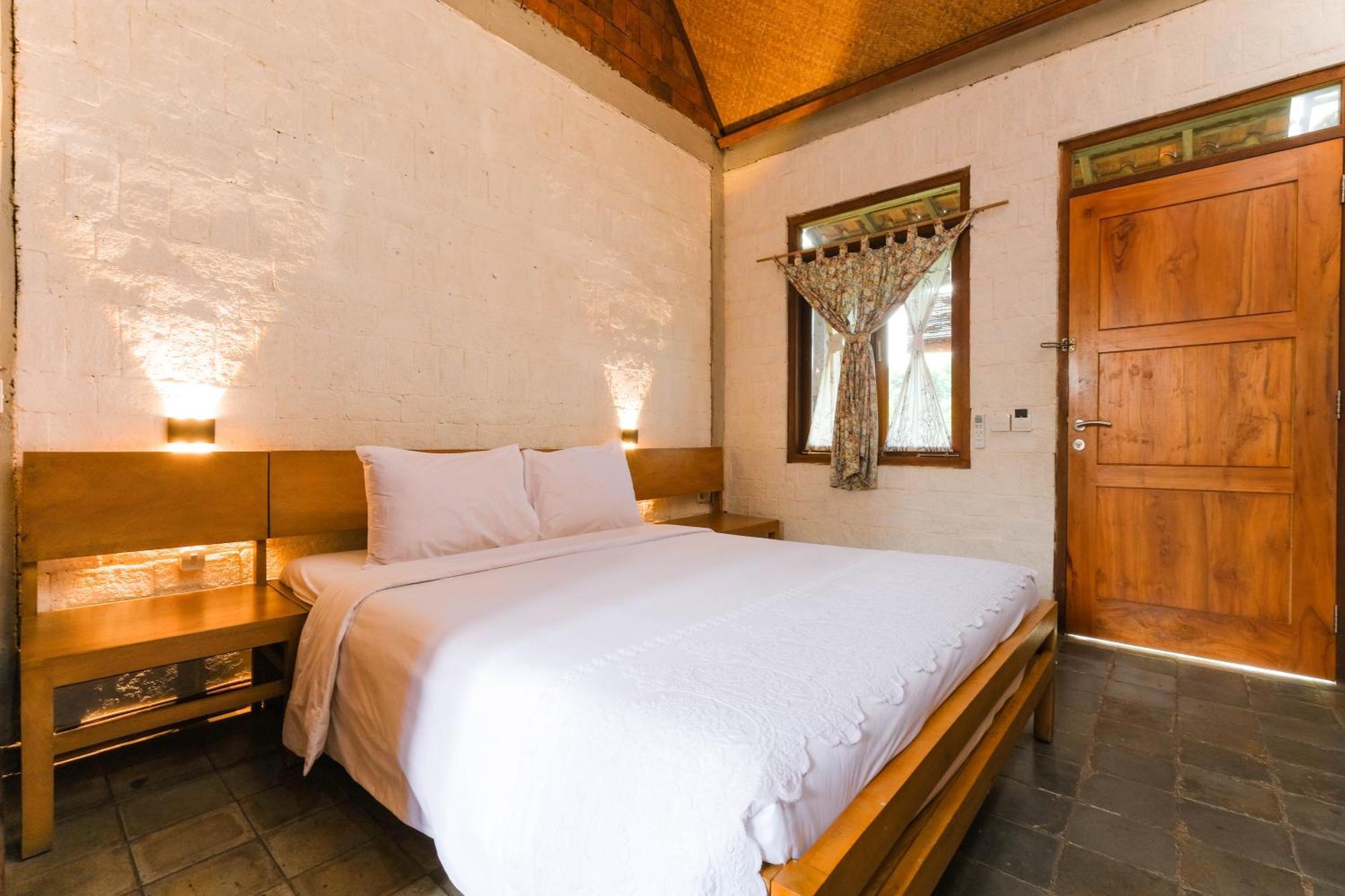 Djajanti House Bed & Breakfast Semarang Luaran gambar